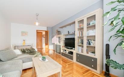 Living room of Flat for sale in Vigo   with Private garden and Storage room