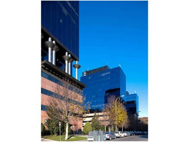 Oficina en Alquiler en Avenida de Burgos en Castilla