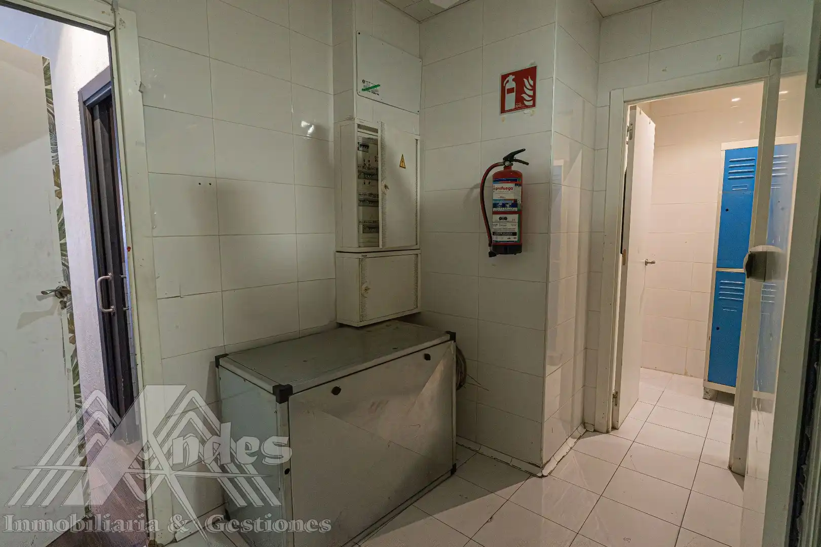Local comercial de lloguer a Rosalia de Castro, imagen 18