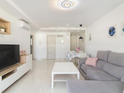 Living room of Flat to rent in  Valencia Capital  with Air Conditioner, Terrace and Balcony