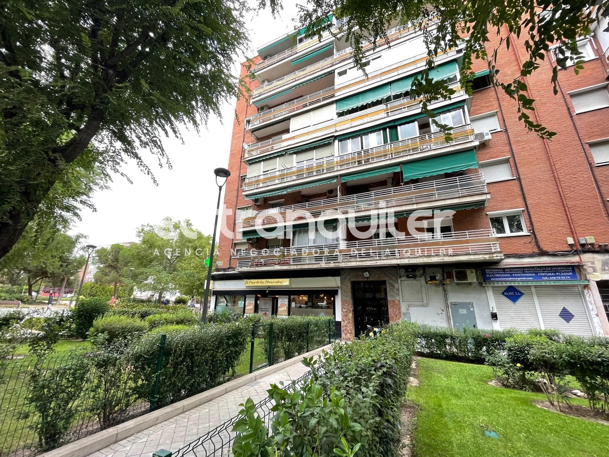 Vista exterior de Pis de lloguer en Móstoles amb Terrassa, Moblat i Rentadora