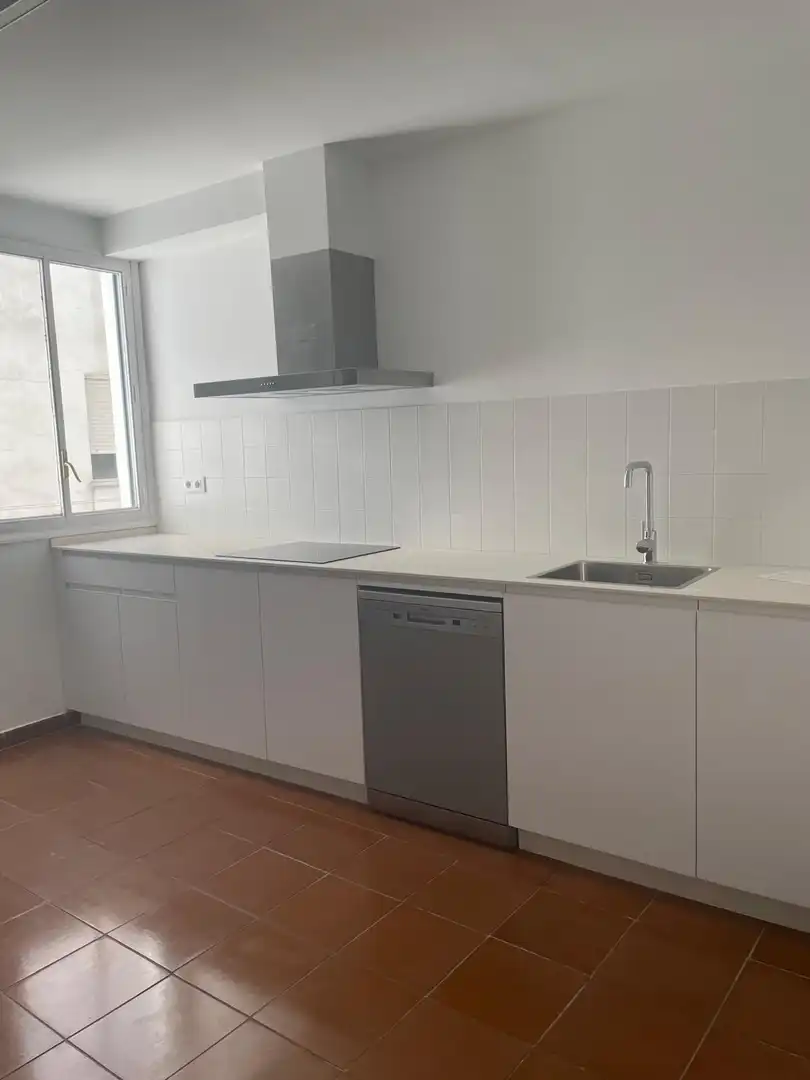 Cuina de Pis de lloguer en Córdoba amb Aire condicionat