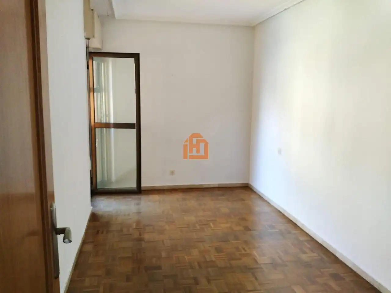 Schlafzimmer von Wohnung zum Verkauf in León Capital  mit Heizung, Parkett und Abstellraum