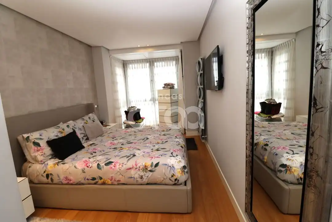 Habitación de Piso en venta en Santurtzi  con Calefacción y Balcón