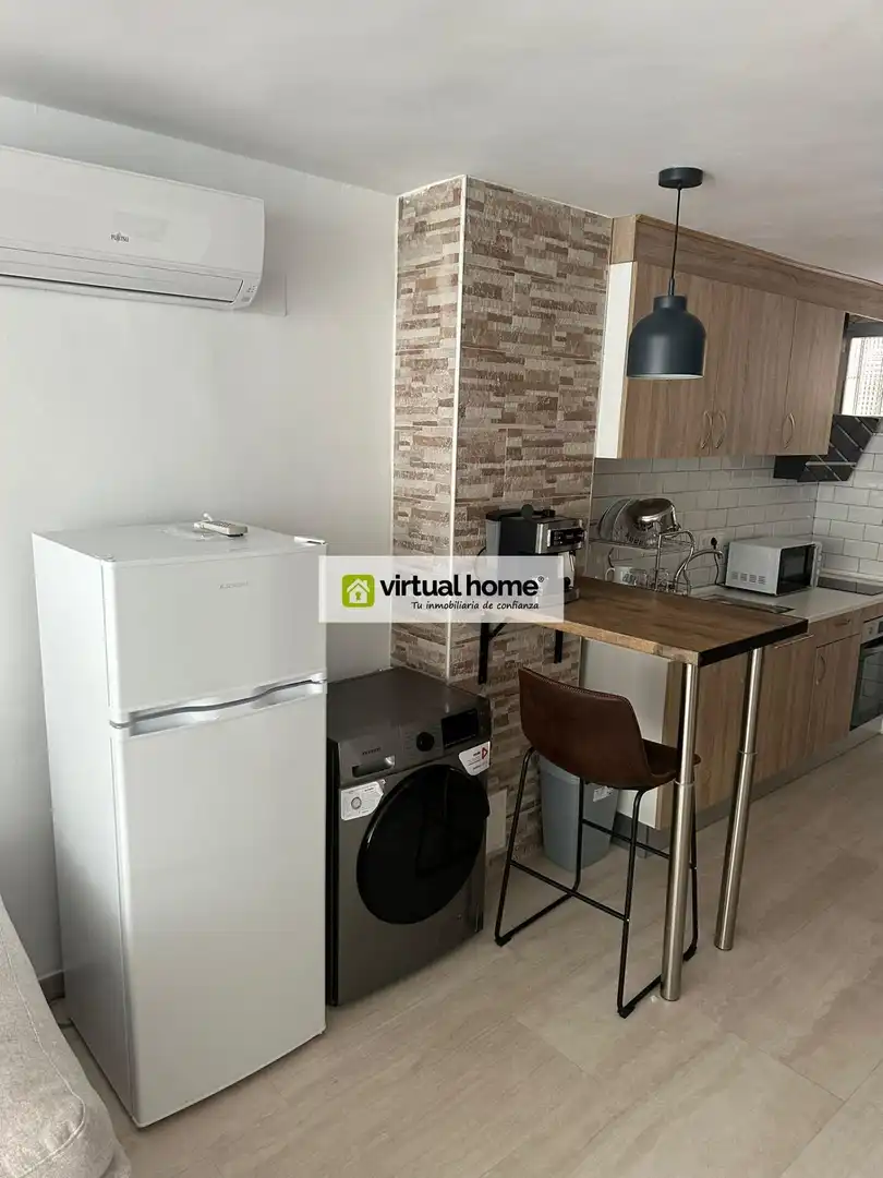 Cuina de Apartament en venda en Benidorm amb Aire condicionat i Piscina comunitària