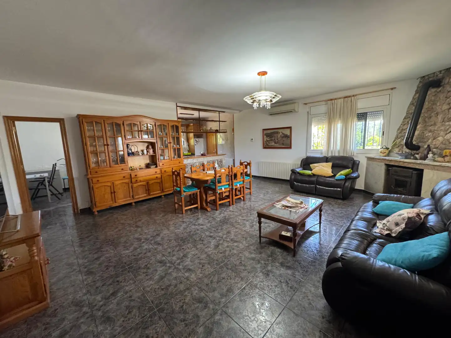 Sala de estar de Casa o chalet en venta en El Montmell con Jardín privado, Terraza y Amueblado