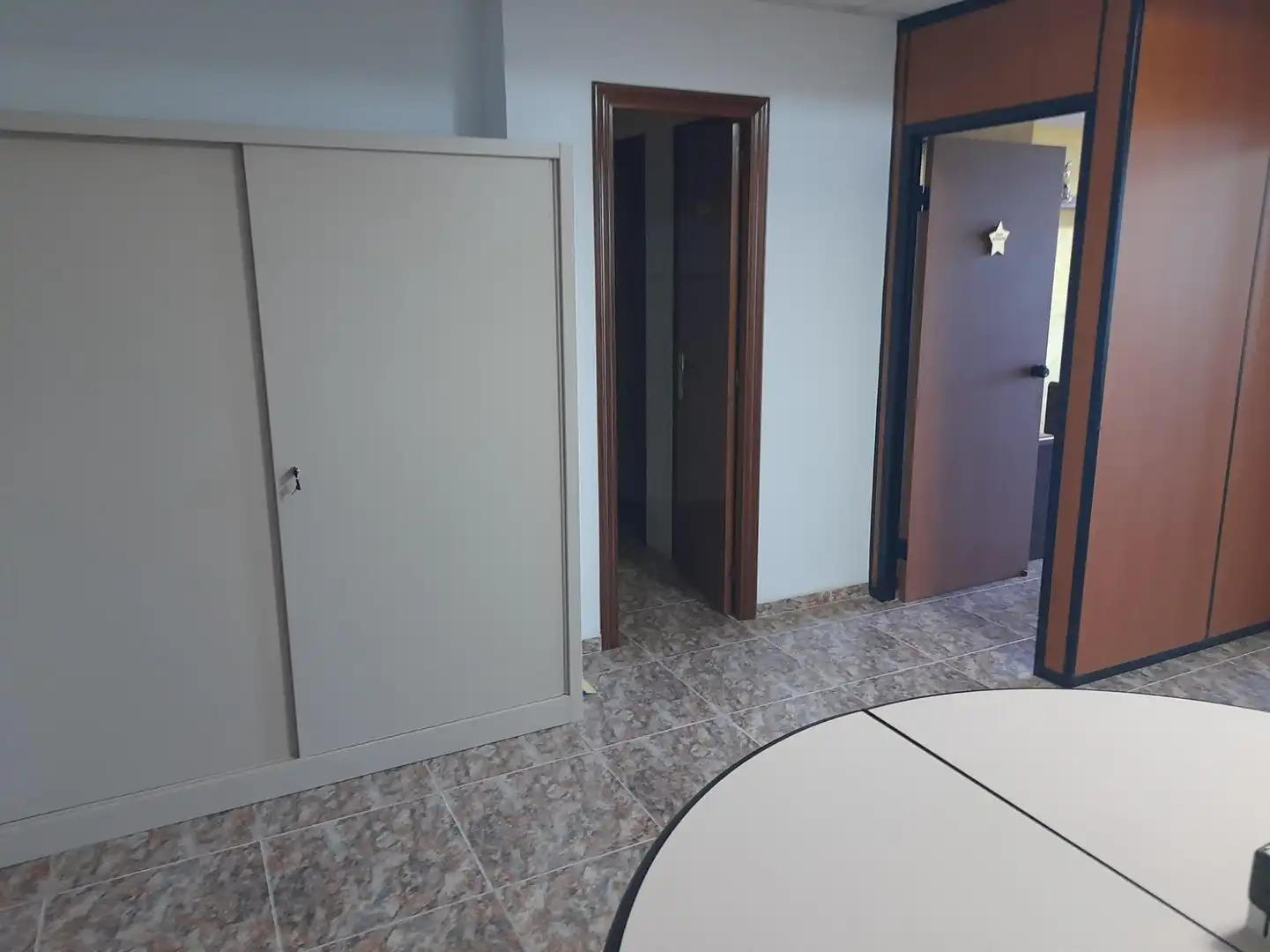 Büro zum Verkauf in Móra d'Ebre mit Terrasse