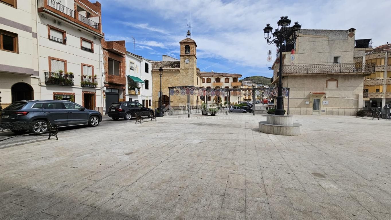 Vista exterior de Casa o xalet en venda en Fuensanta de Martos amb Terrassa