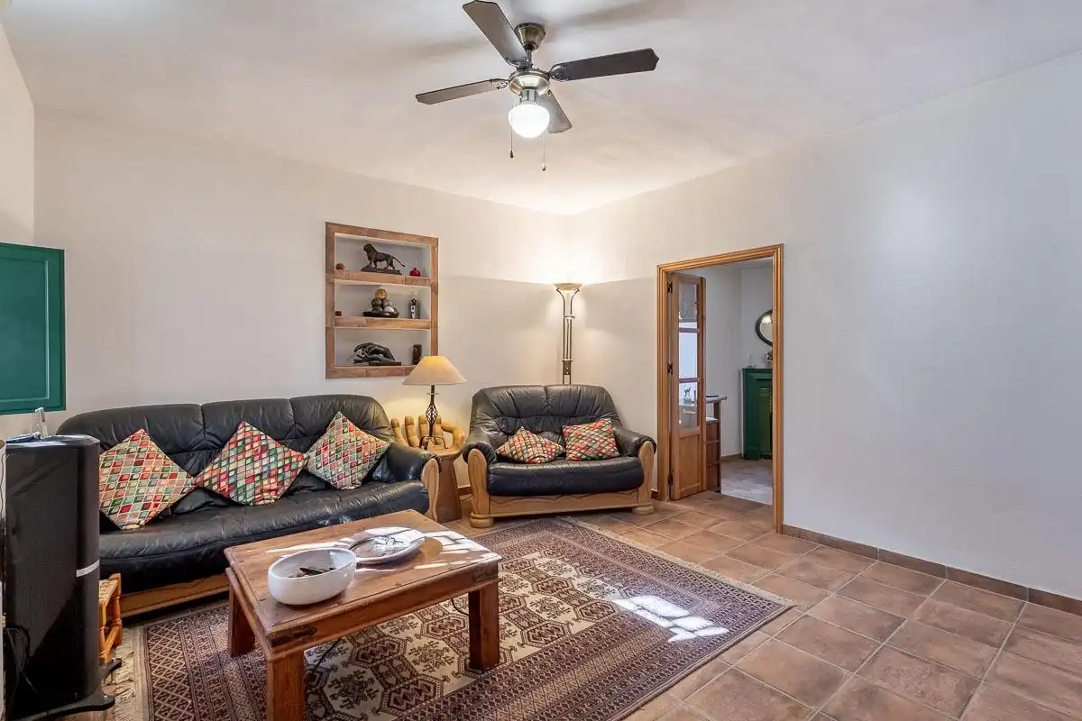 Sala d'estar de Casa o xalet en venda en Arenas del Rey amb Calefacció i Terrassa