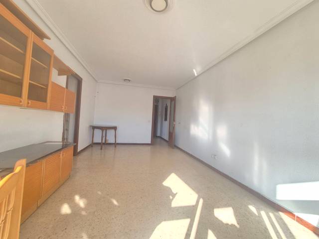 Piso en Venta en Barriada Los Príncipes Fase V, 6 en Villegas