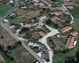 Casa o xalet en venda en Valdesamario amb Jardí privat