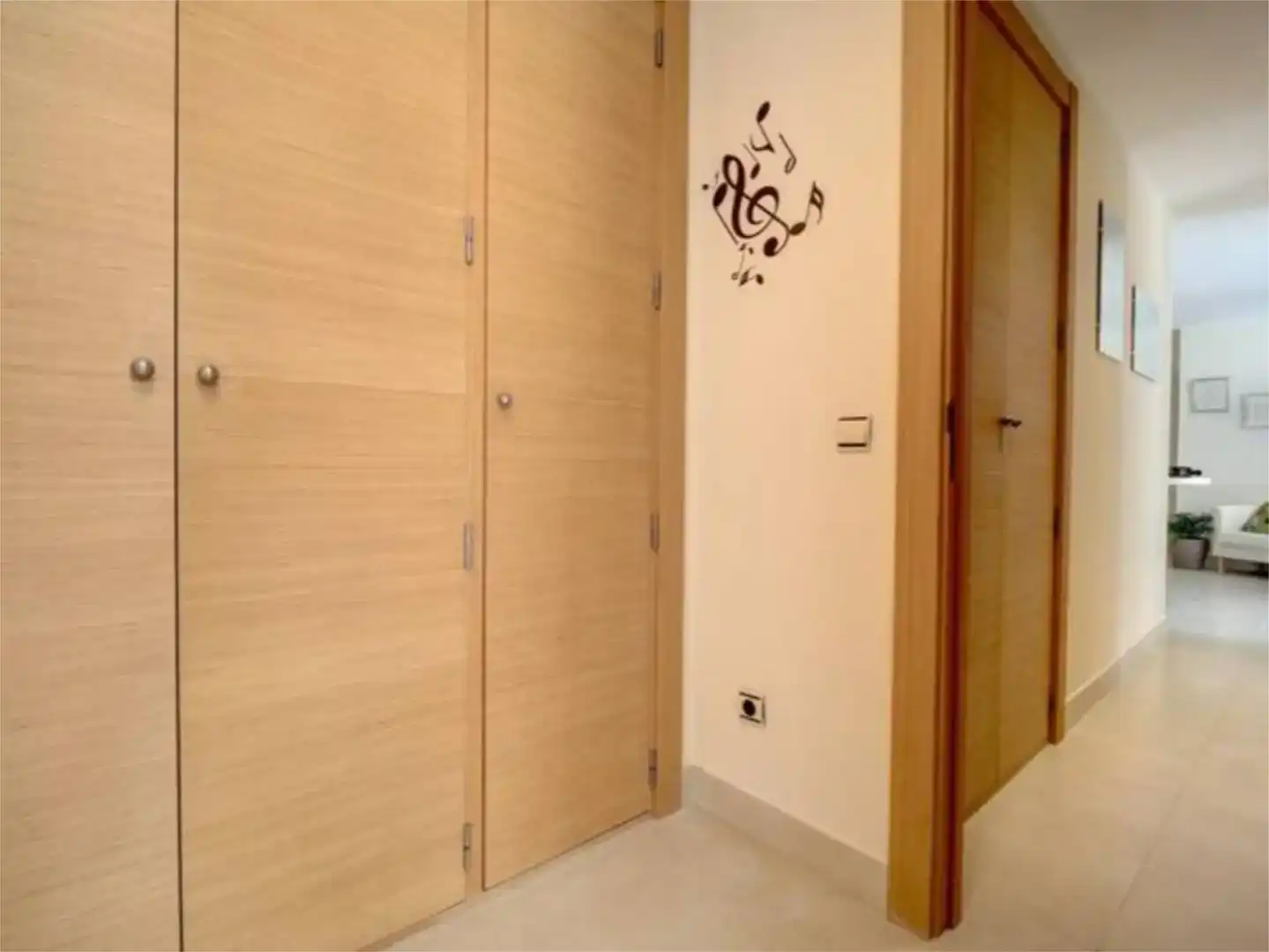 Wohnung zur Miete in Marbella mit Klimaanlage, Schwimmbad und Balkon