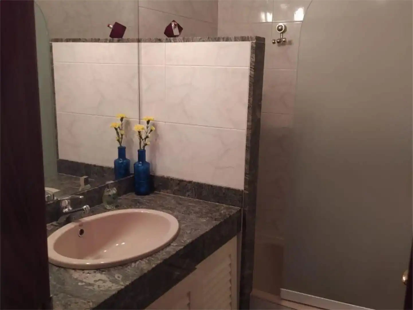 Bathroom of Flat for sale in Badalona  with Balcony