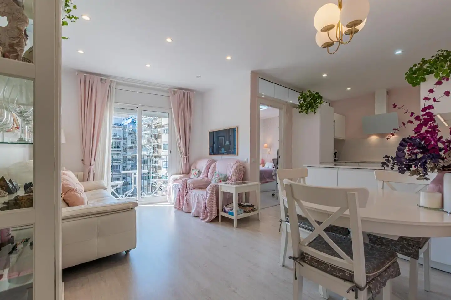 Piso con terraza en venta en Avenida Avinguda Roma