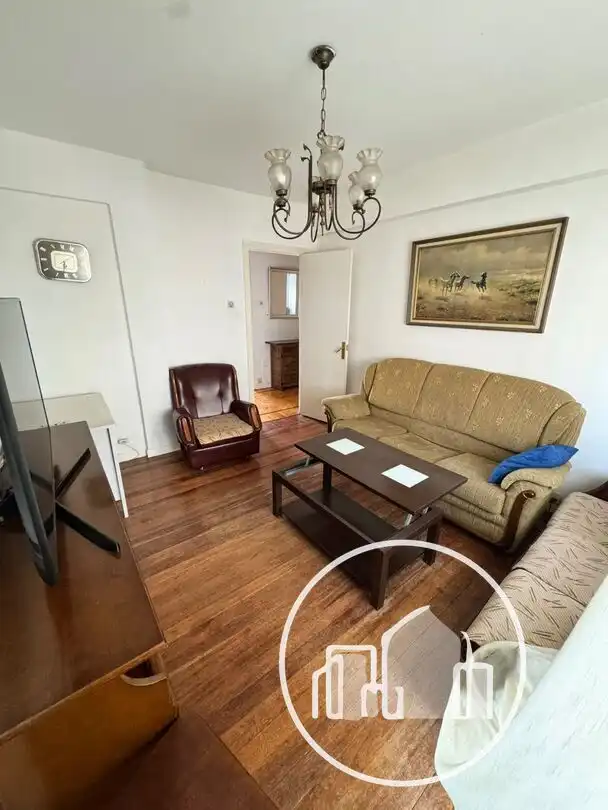 Sala d'estar de Pis en venda en Villarcayo de Merindad de Castilla la Vieja amb Calefacció i Moblat
