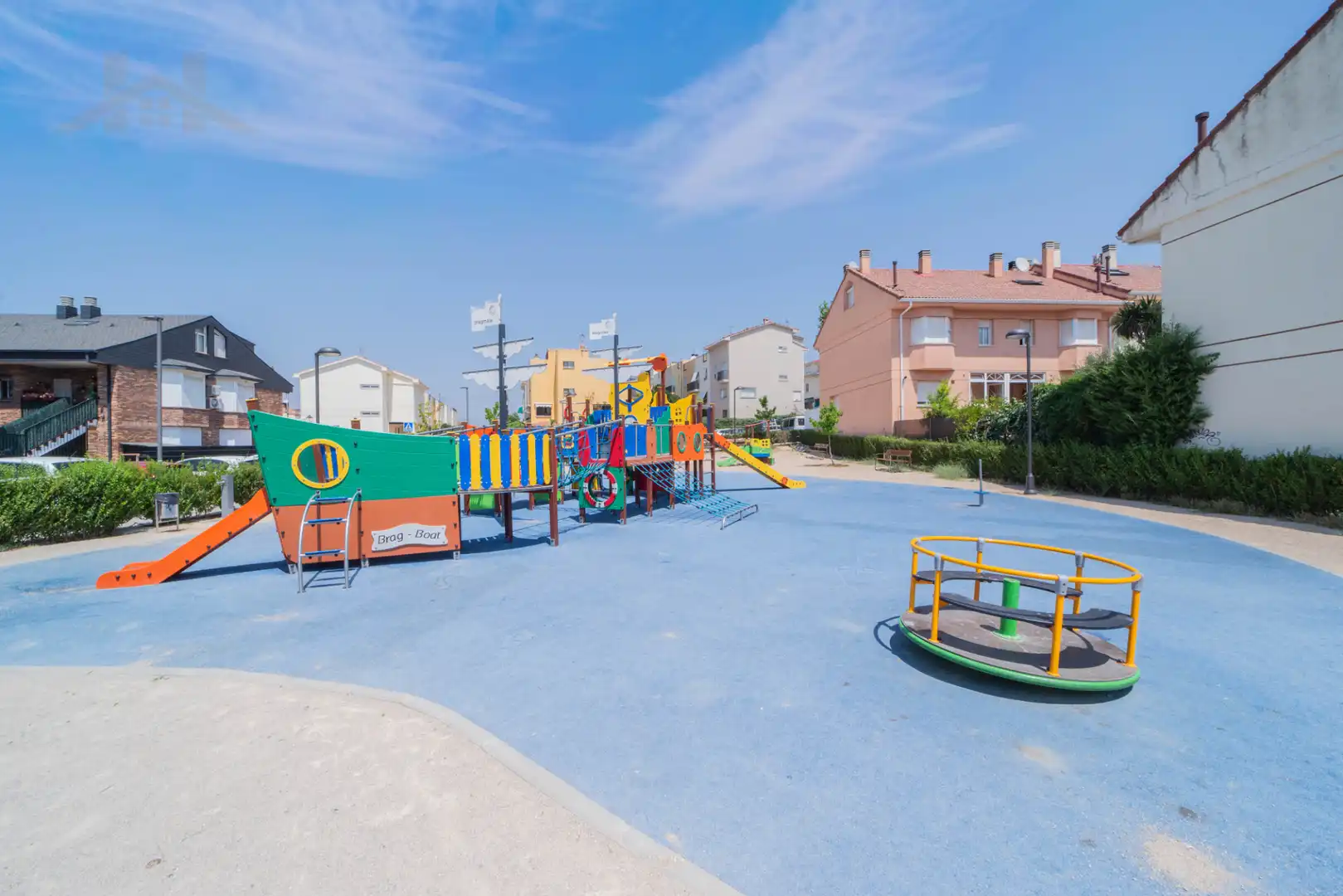 Vista exterior de Casa o chalet en venta en Valdemorillo con Aire acondicionado, Calefacción y Jardín privado