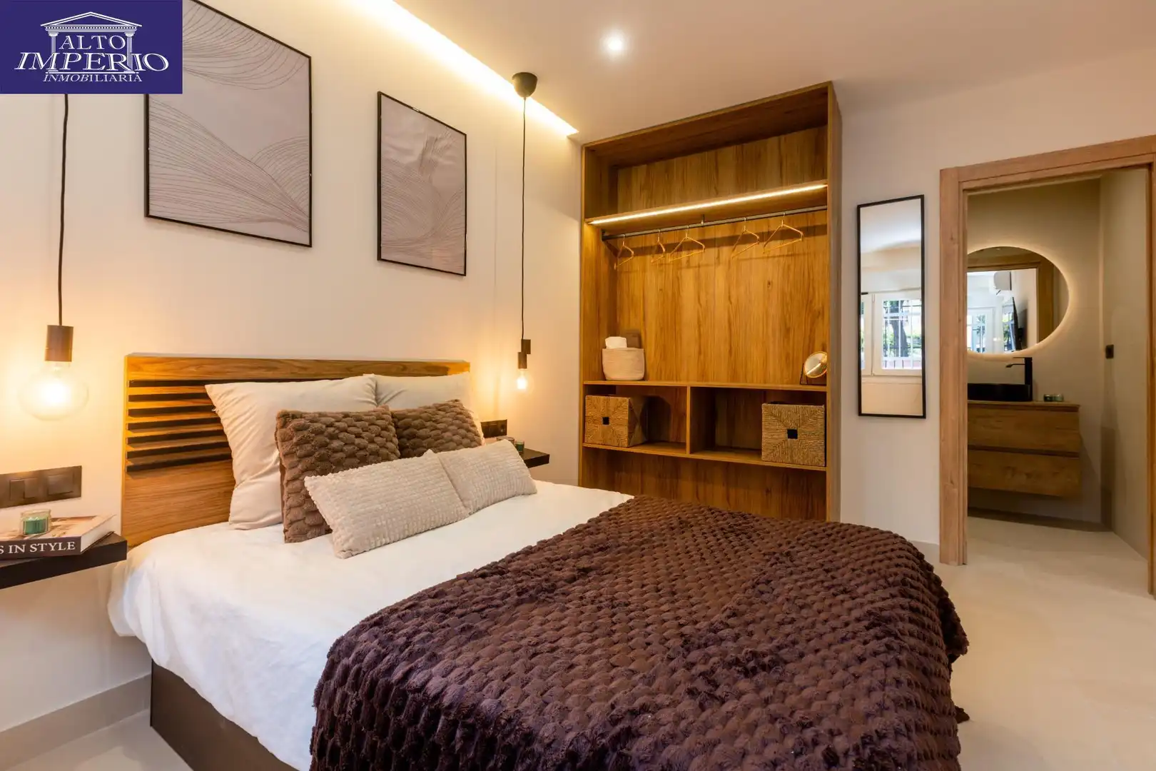 Habitación de Apartamento en venta en Granada con Aire acondicionado y Calefacción
