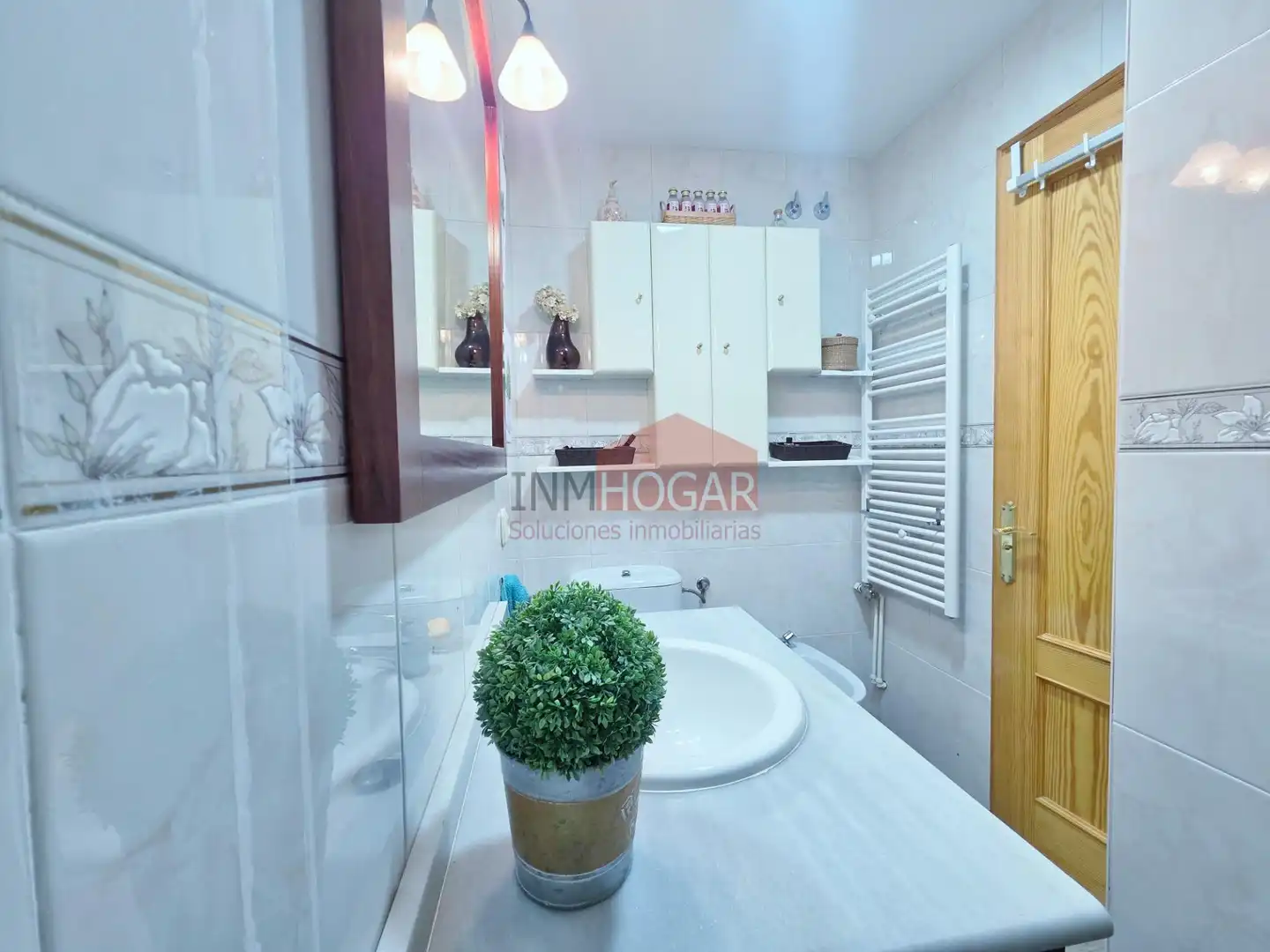 Baño de Piso en venta en Ávila con Calefacción, Parquet y Trastero