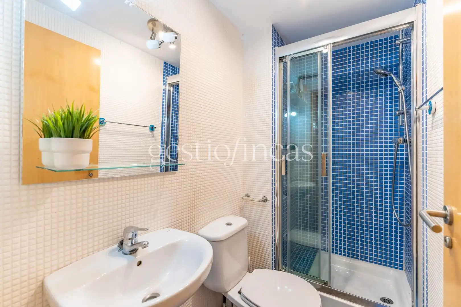 Bathroom of Flat for sale in Cambrils  with Air Conditioner, Heating and Private garden