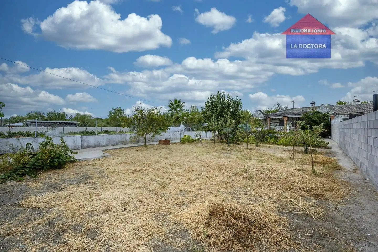 Semi-detached house with pool for sale in Escalona, imagen 2