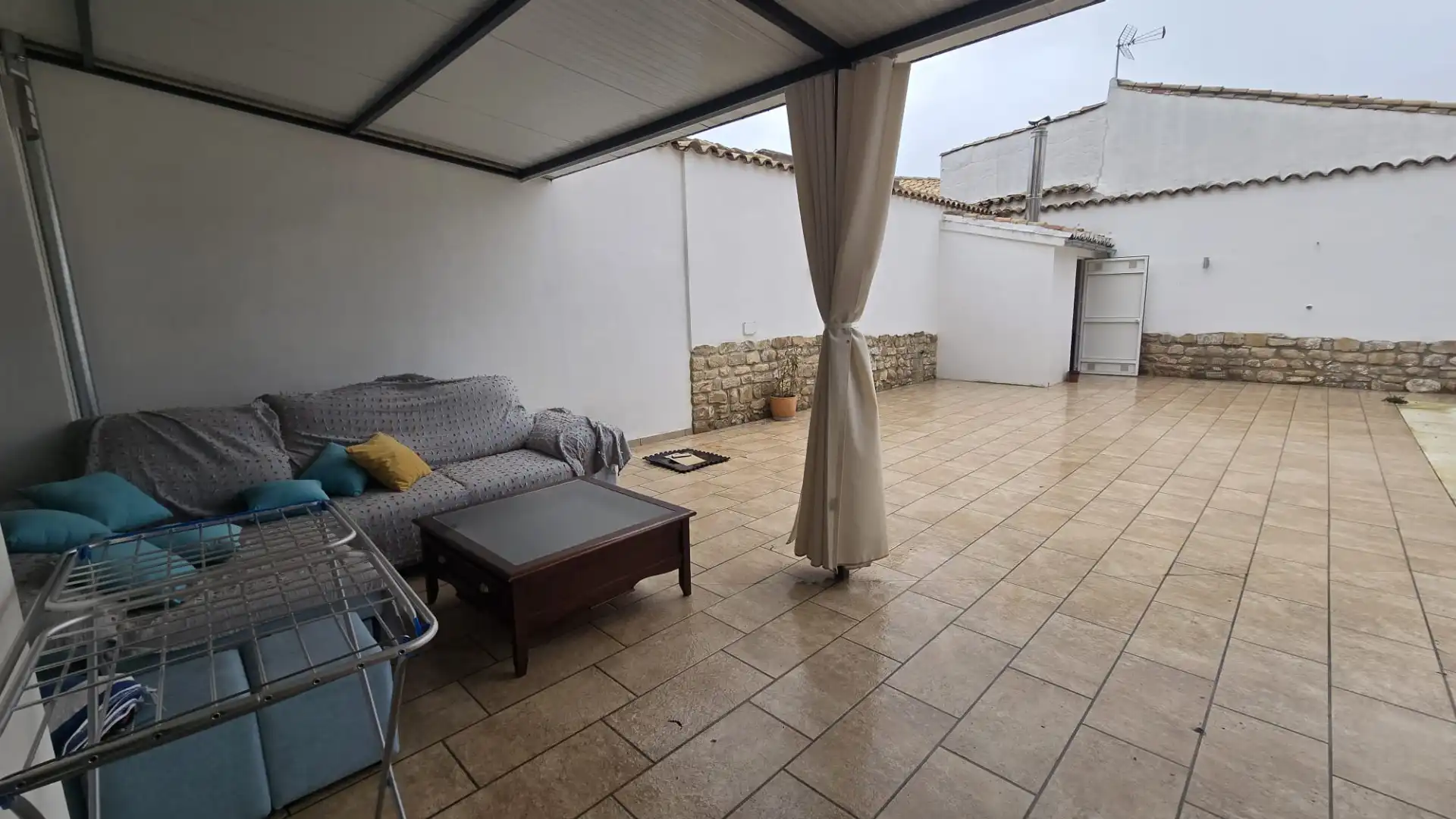 Terrassa de Casa adosada en venda en Úbeda amb Aire condicionat, Calefacció i Jardí privat