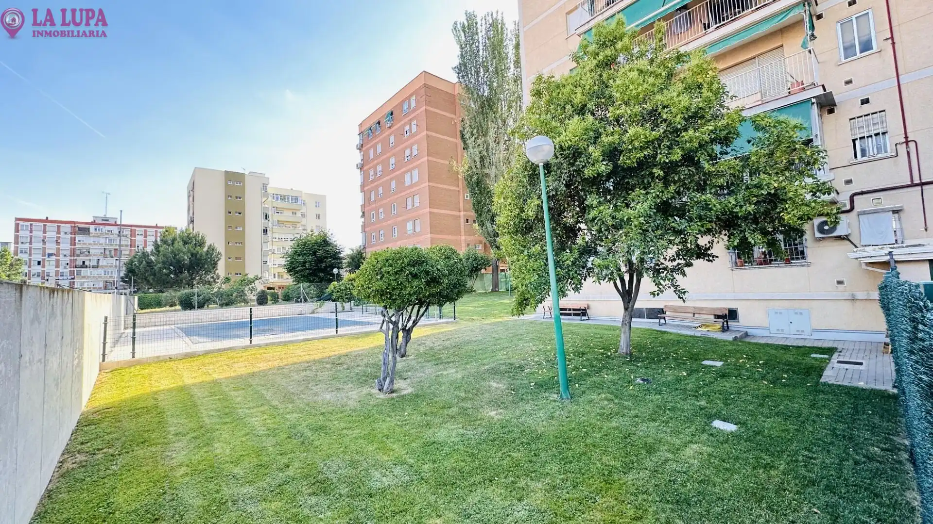 Exterior view of Flat for sale in Madrid  with Air Conditioner, Heating and Private garden