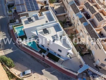 Exterior view of House or chalet for sale in Torrevieja  with Air Conditioner, Private garden and Parquet flooring