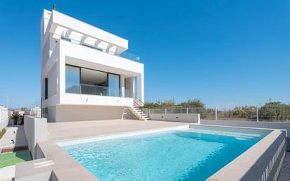 Piscina de Casa o xalet en venda en Oliva amb Jardí privat, Terrassa i Piscina