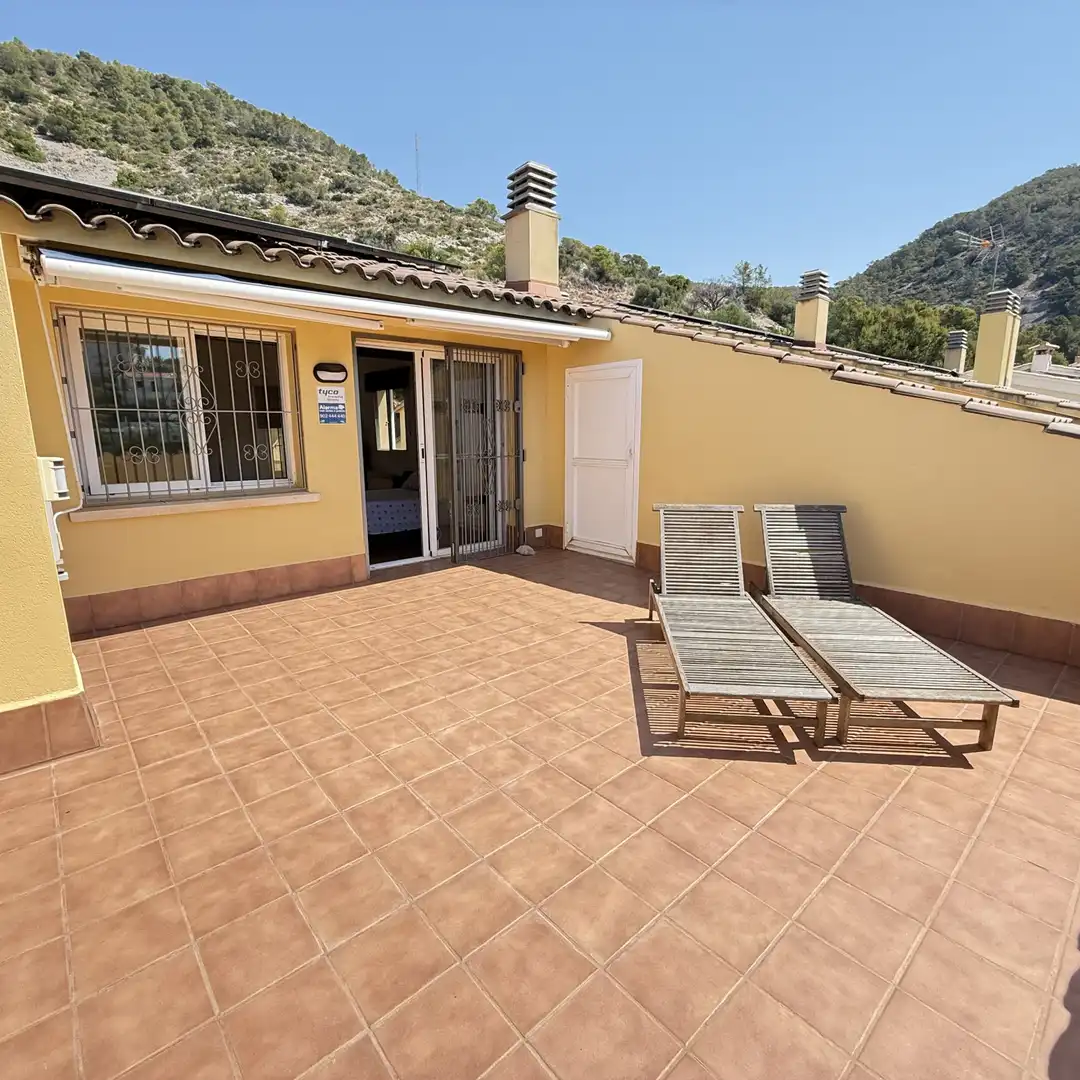 Terrassa de Casa adosada en venda en Sitges amb Calefacció, Jardí privat i Parquet