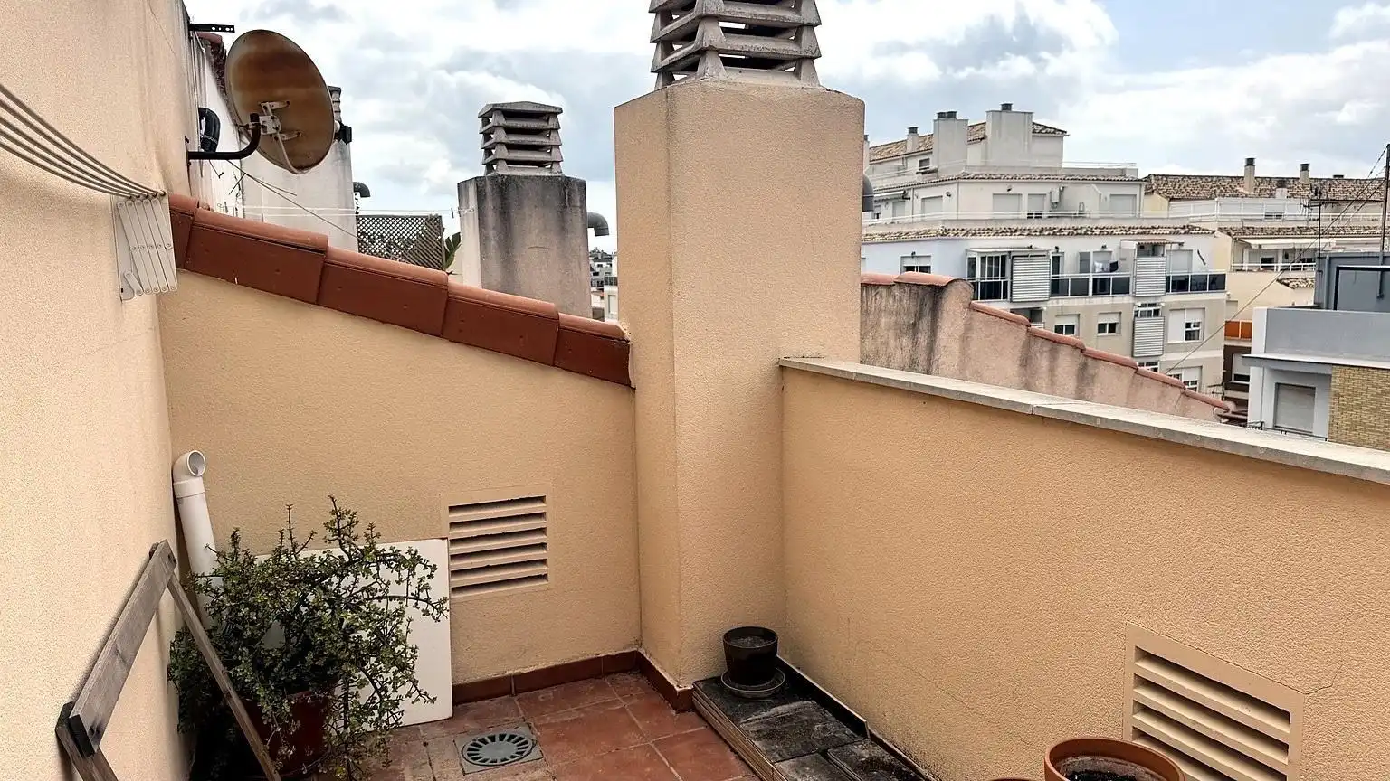 Balcony of Attic for sale in Almazora / Almassora  with Air Conditioner and Terrace