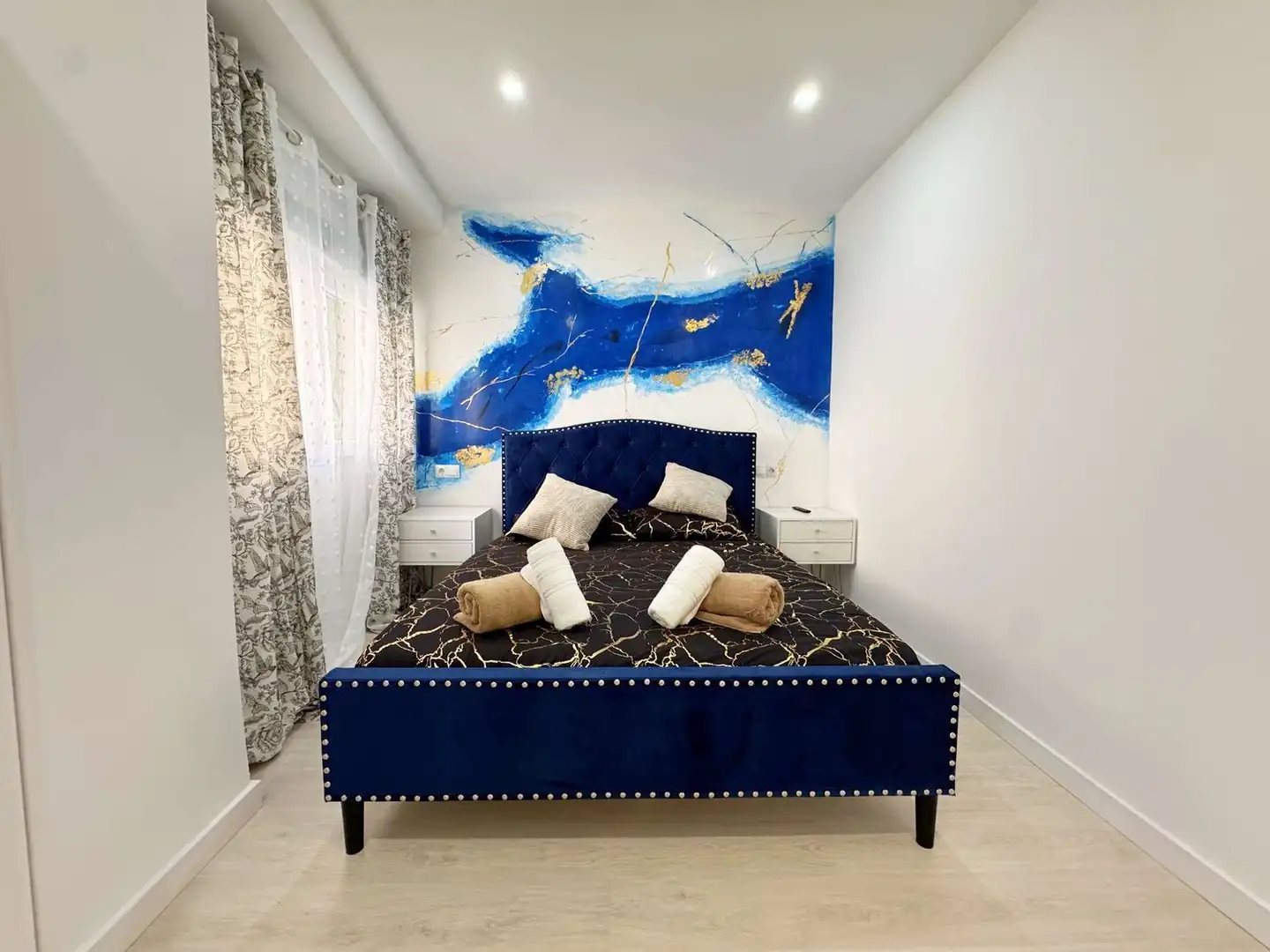 Habitación de Piso en venta en Alicante / Alacant con Aire acondicionado, Terraza y Trastero