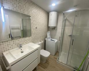 Bathroom of Flat to rent in Medio Cudeyo