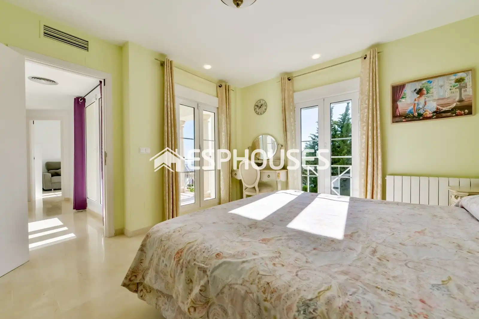 Bedroom of Houses for sale in Oliva  with Air Conditioner, Heating and Terrace