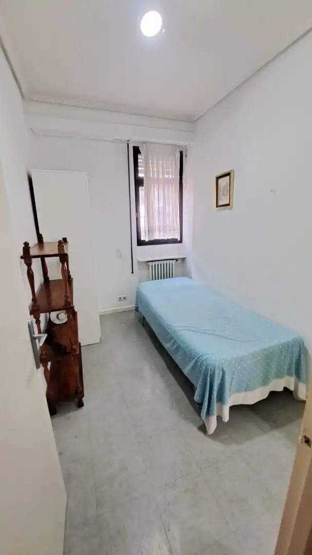 Habitación de Piso en venta en Bilbao  con Calefacción y Terraza