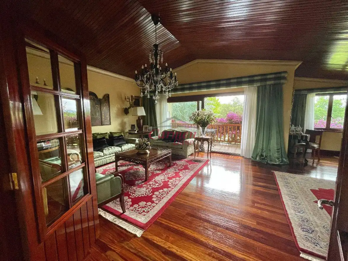 Sala de estar de Casa o chalet en venta en Loiu con Jardín privado, Terraza y Trastero