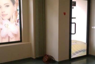 Photo 2 of Premises for sale in Calle Juncal, 1, Juncal, Torrejón de Ardoz