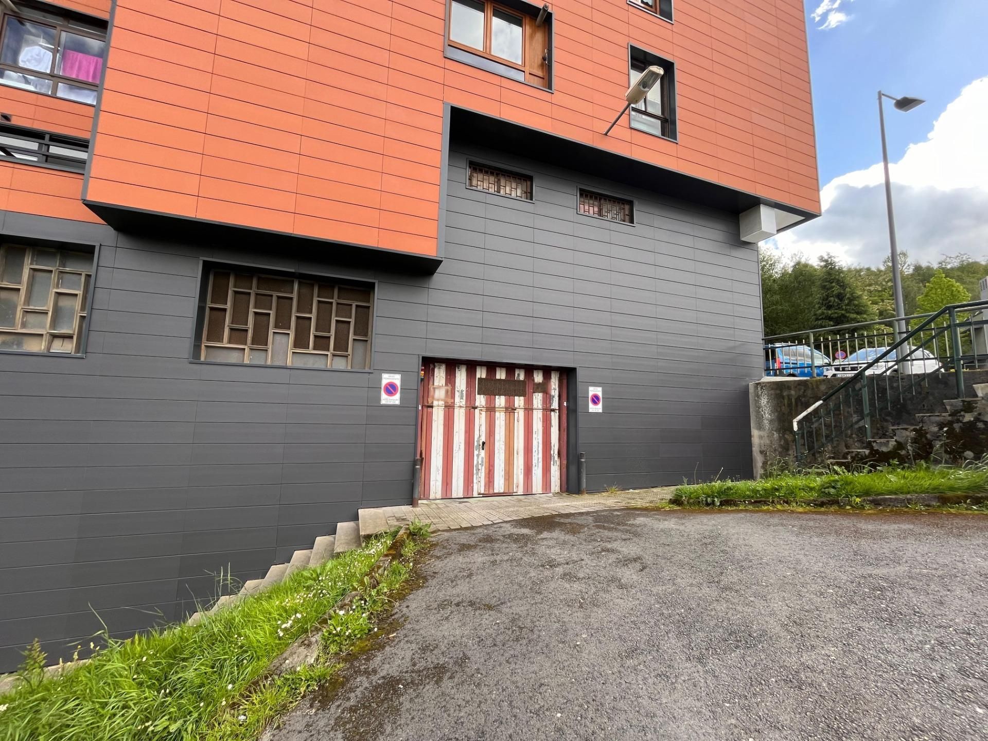 Exterior view of Garage for sale in Basauri 