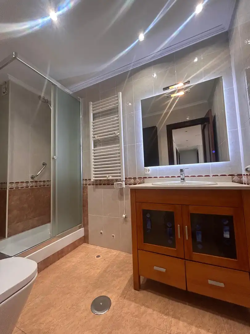 Flat for rent in Gijón - CL DANIEL CERRA, La Calzada