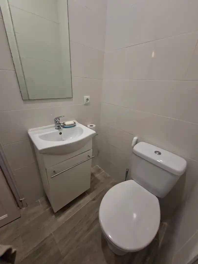 Baño de Piso en venta en Pravia con Calefacción, Trastero y Amueblado