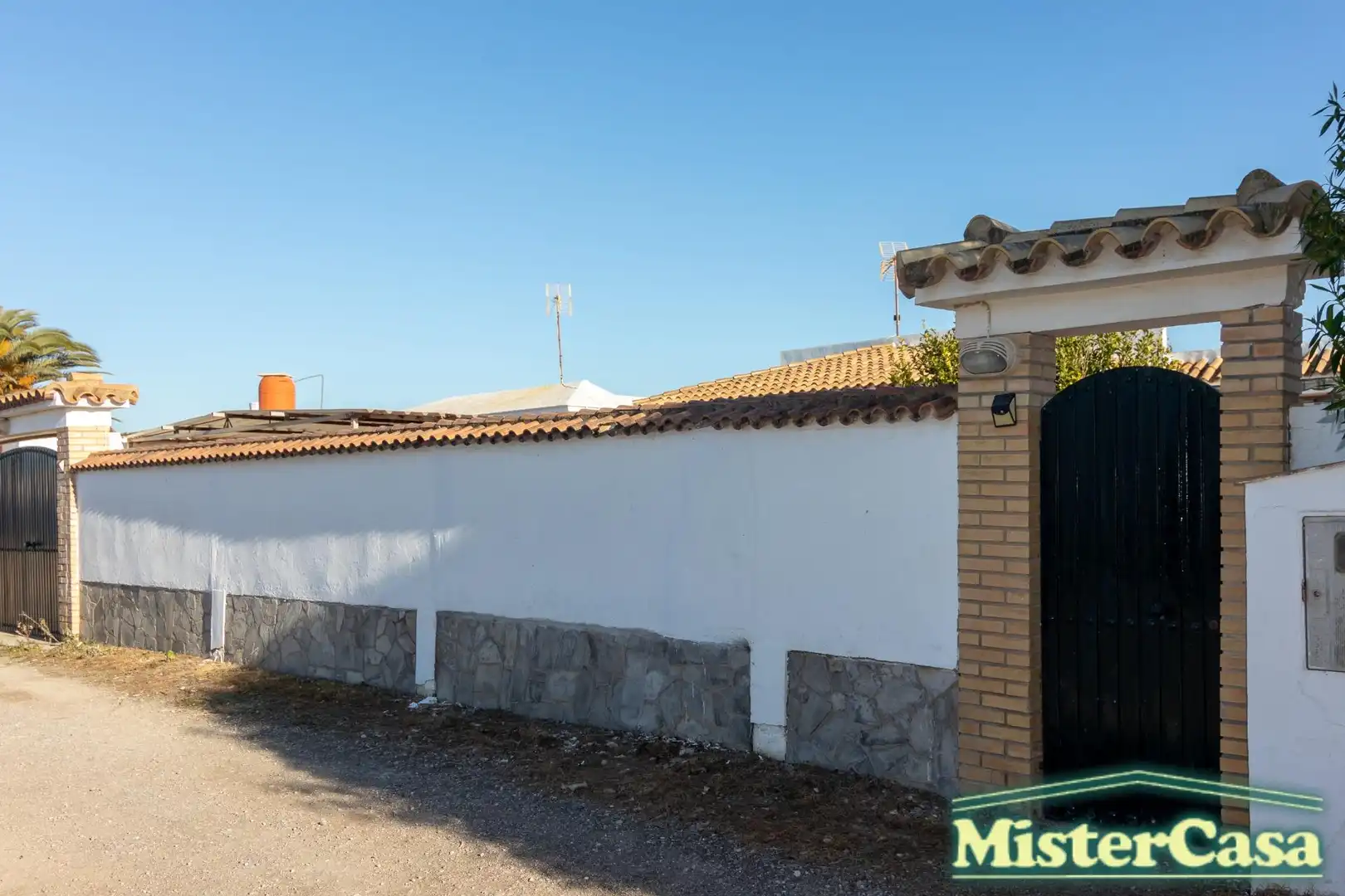 Vista exterior de Casa o chalet en venta en Rota con Aire acondicionado
