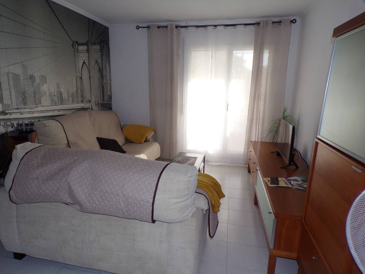 Sala d'estar de Pis en venda en Figueres amb Terrassa i Moblat