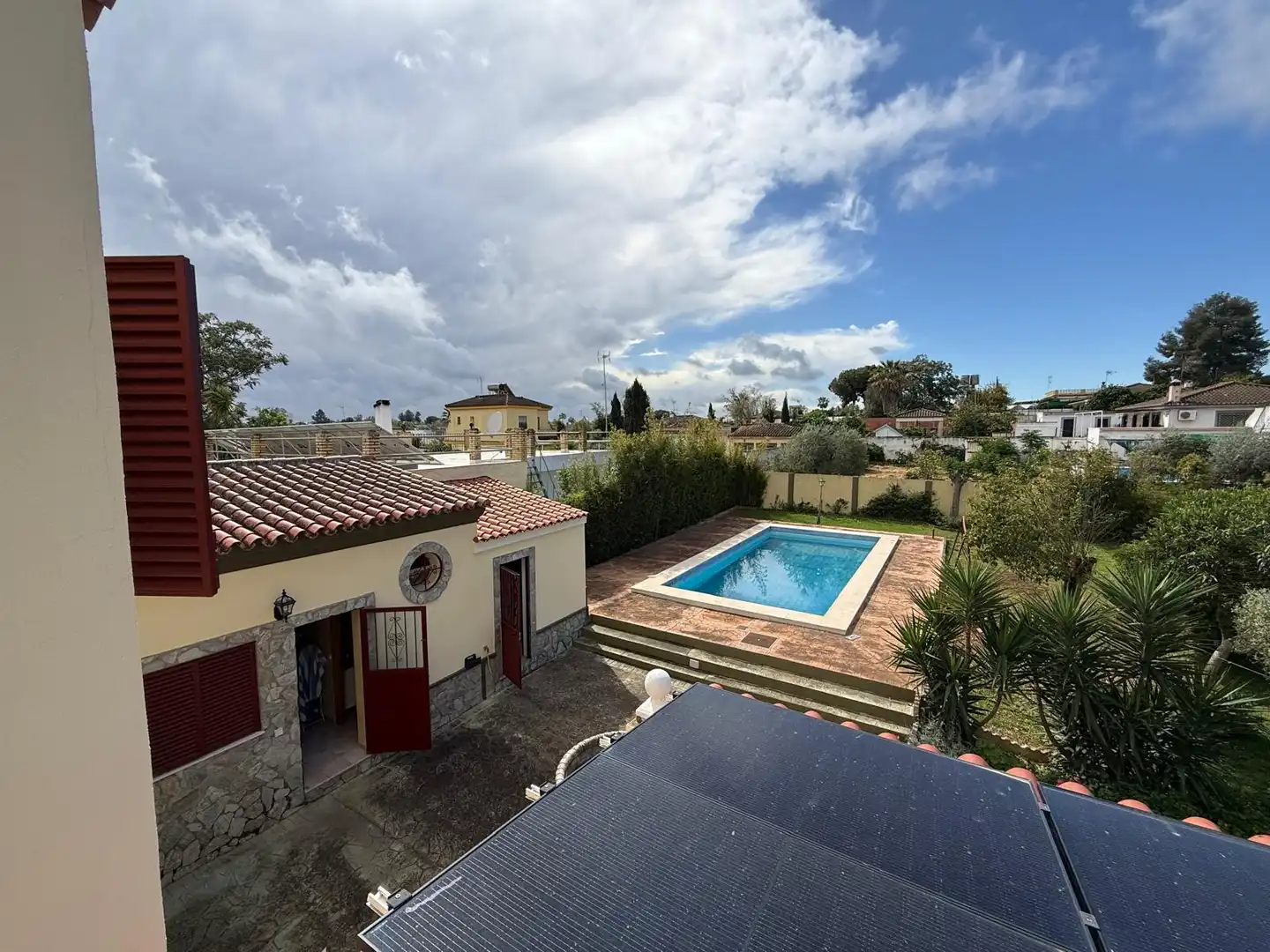 Piscina de Casa o chalet en venta en Alcalá de Guadaira con Aire acondicionado, Calefacción y Jardín privado