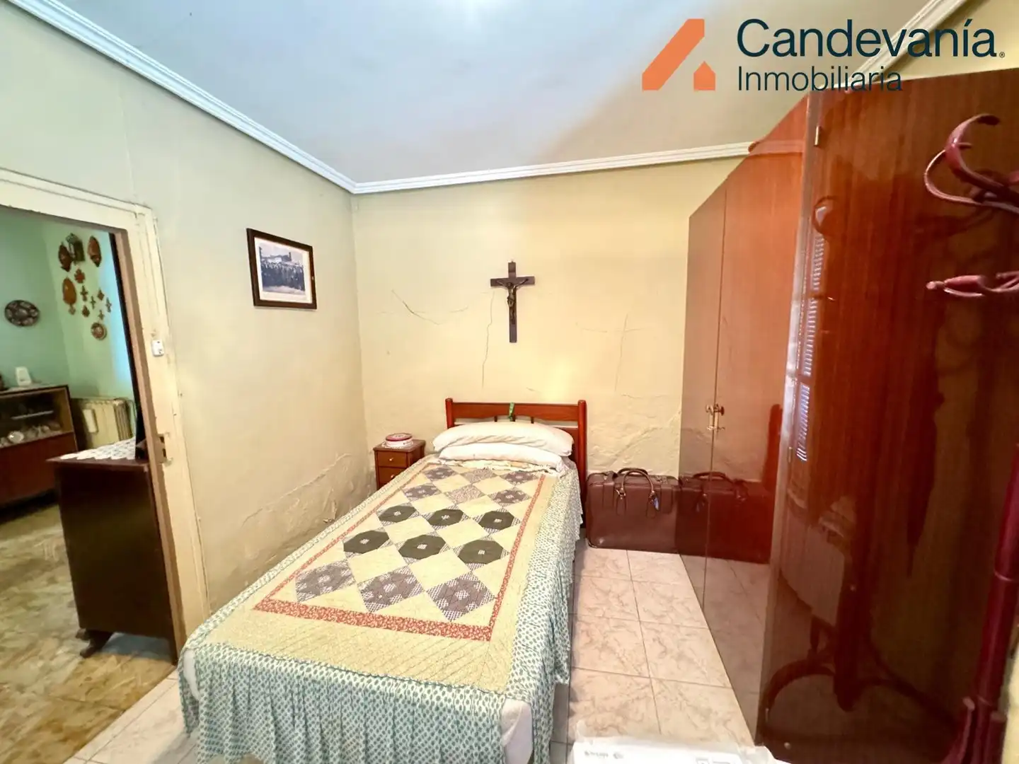 Schlafzimmer von Country house zum Verkauf in San Mateo de Gállego mit Heizung und Privatgarten