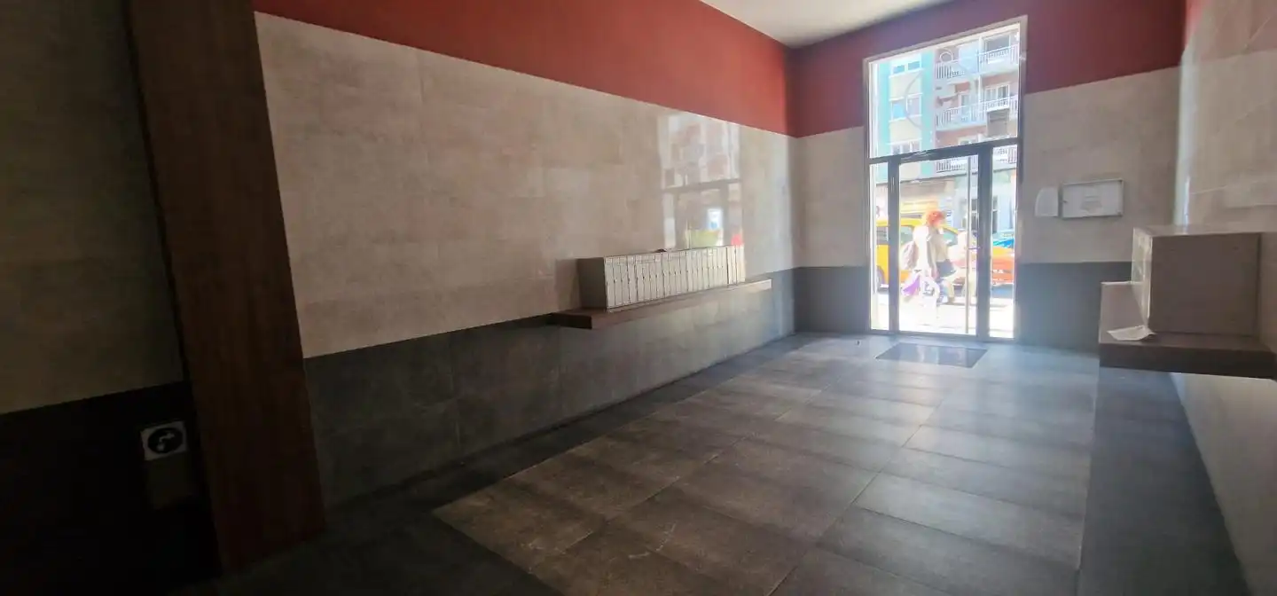 Flat for sale in Zaragoza  with Air Conditioner, Heating and Furnished