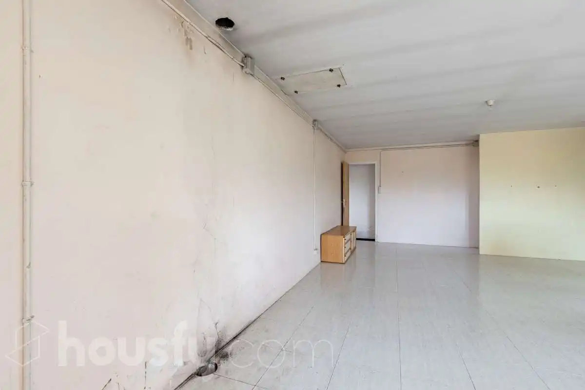 Haus oder Chalet zum Verkauf in Torrelavit mit Privatgarten, Terrasse und Balkon