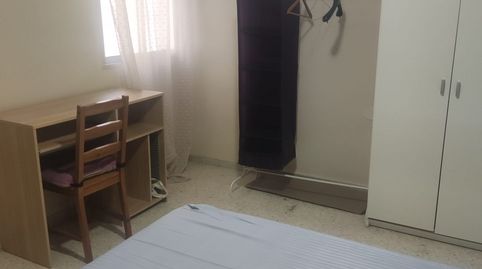 Foto 4 de Piso de alquiler en Peñamefecit - Avda Barcelona, Jaén Capital