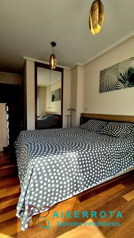 Habitación de Ático en venta en Leioa con Calefacción, Terraza y Trastero