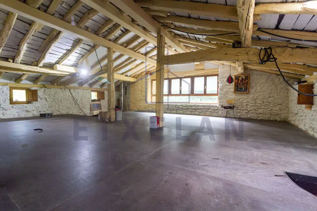 Finca rústica en venta en Orozko con Calefacción, Jardín privado y Piscina