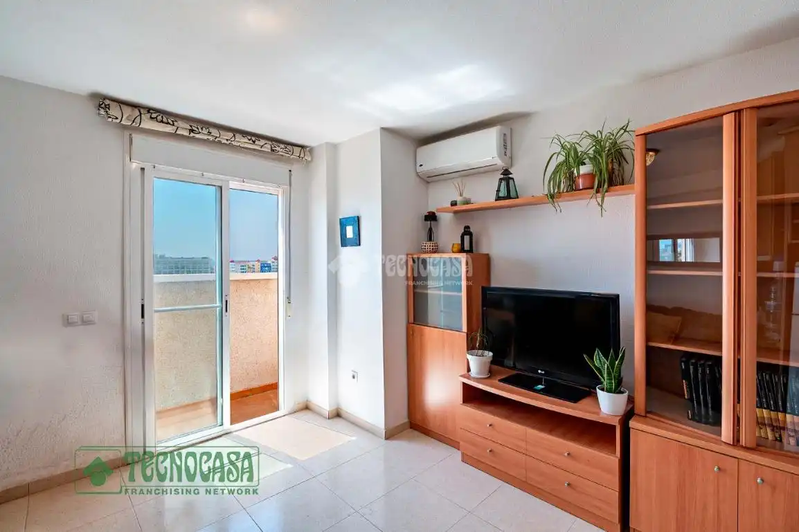 Habitación de Piso en venta en Roquetas de Mar con Calefacción y Terraza