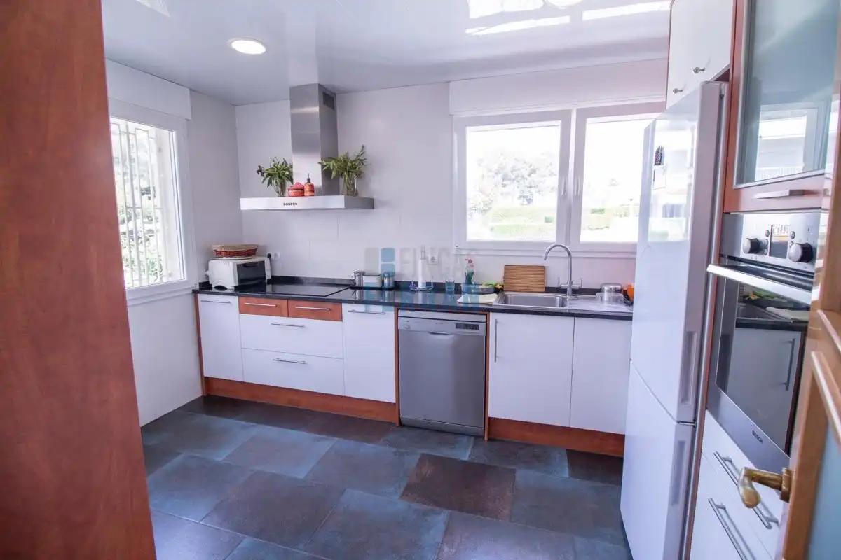 Kitchen of Houses for sale in El Vendrell  with Air Conditioner, Heating and Terrace